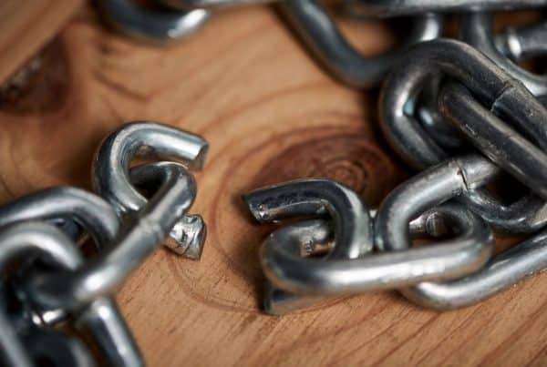 Image showing broken iron chains