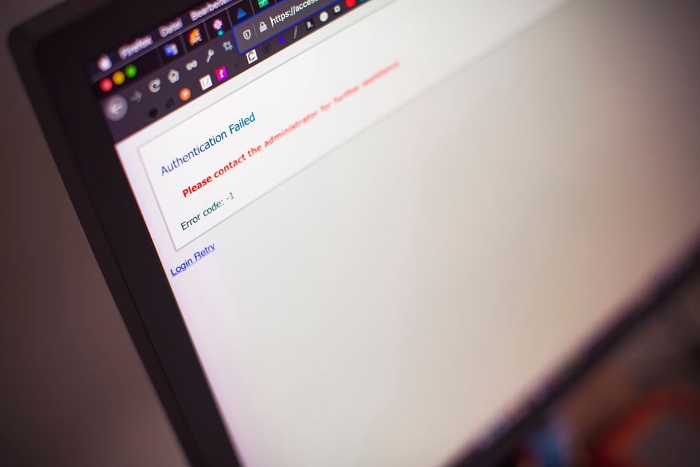 What to Say When Your Website Is Down: Customer Message Templates (Email, Social, Status Page)